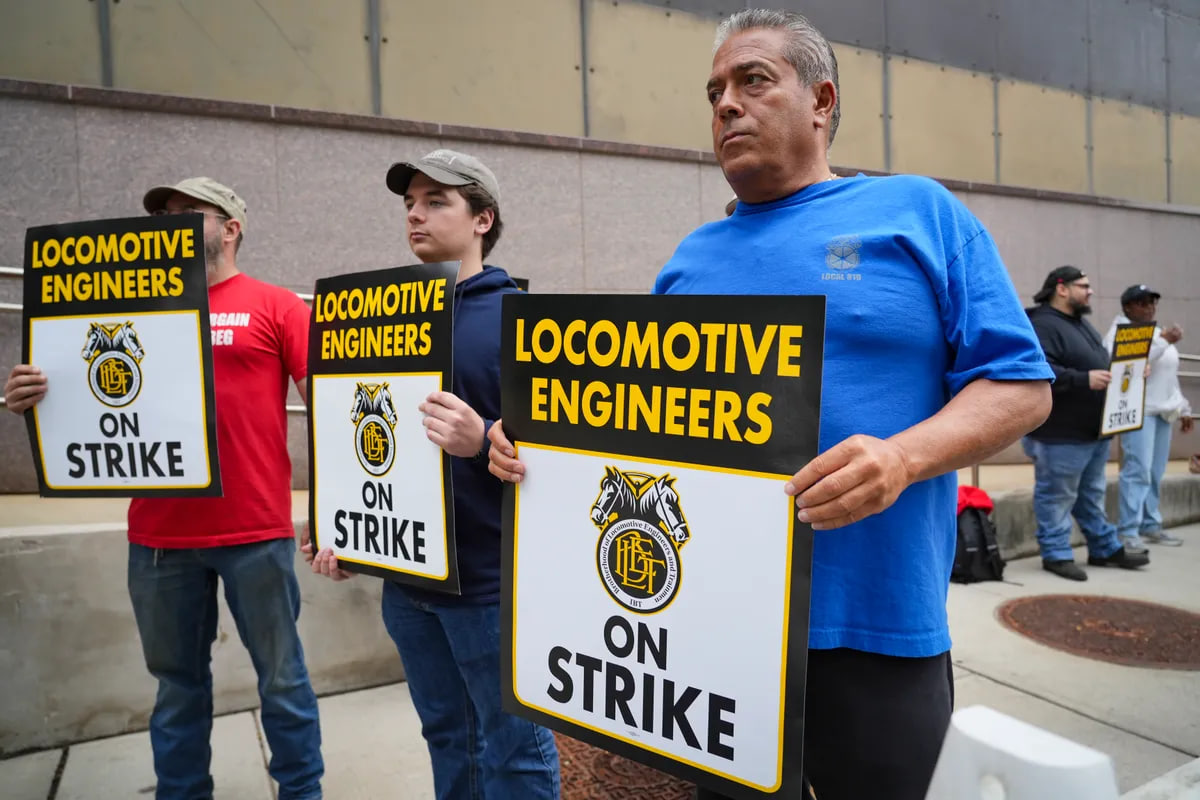 NJ Transit Strike Continues as Negotiations Yield ‘Constructive’ Progress on Day Two